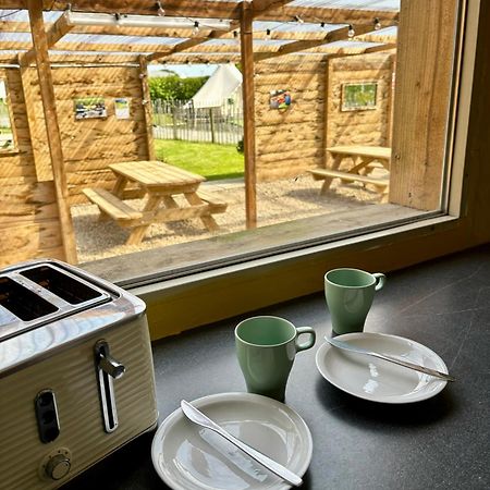 Hotel Carrowmena School House & Glamping Limavady Exteriér fotografie